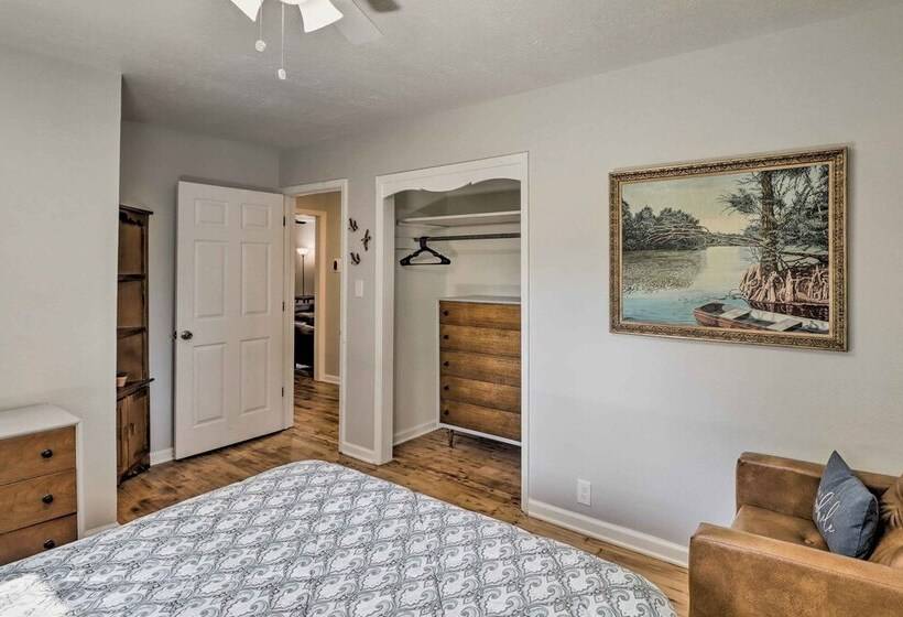 The Old Parsonage  Pindall House W/ Patio!