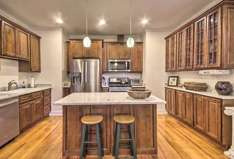 Thomson Farm  Classic Home < 10 Mi To Vineyards!