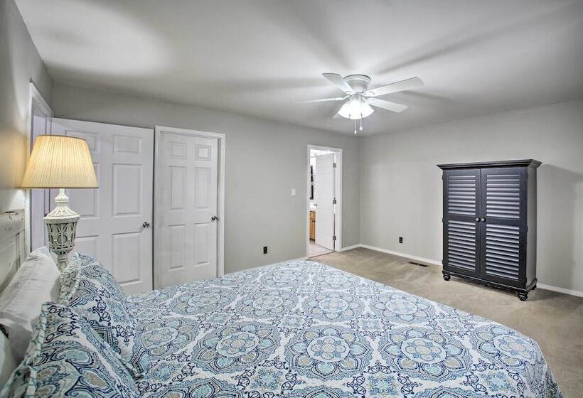 Treasure Isle Riverfront Home: Pets Welcome!