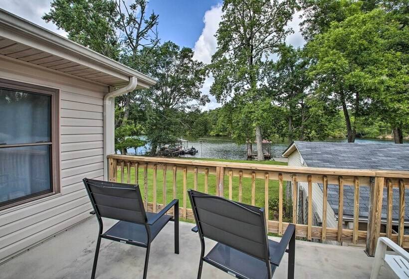Treasure Isle Riverfront Home: Pets Welcome!