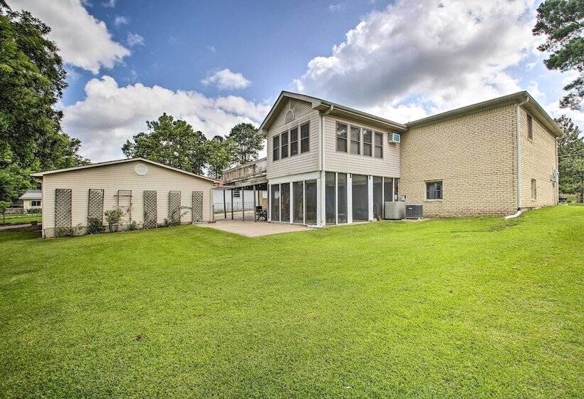 Treasure Isle Riverfront Home: Pets Welcome!