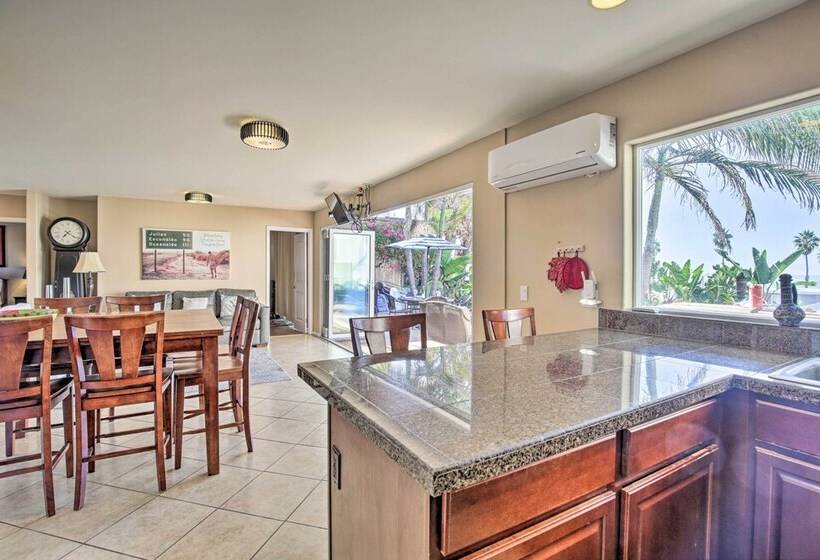 Tropical Oceanside Home W/ Deck, Walk To Beach