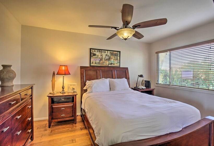 Tropical Oceanside Home W/ Deck, Walk To Beach