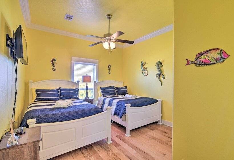 Deck + Fire Pit: Updated Crystal Beach Retreat!