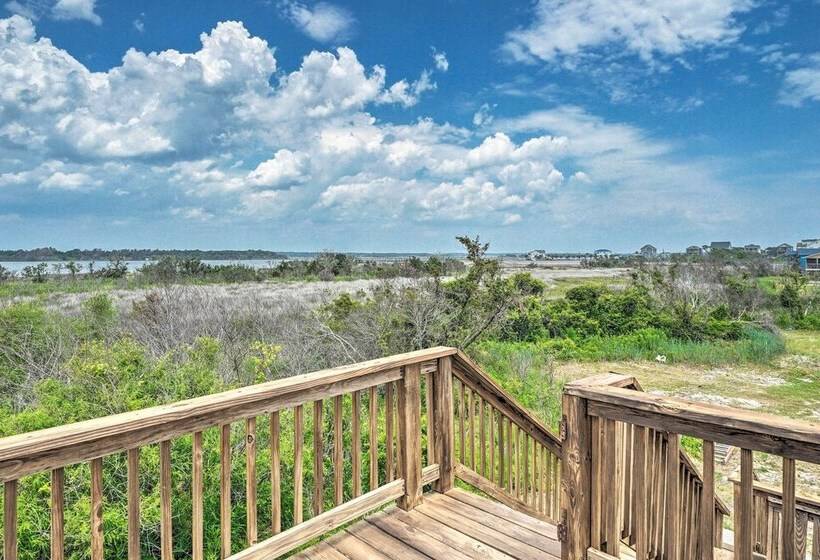 Updated Family Getaway: Walk To Sea Haven Beach!