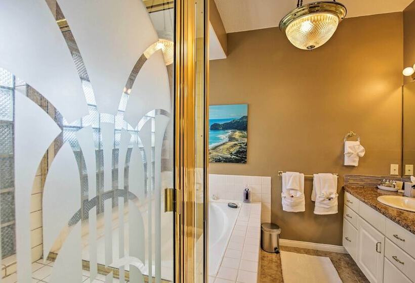 Pool/spa, Theater Room & Views: Palm Desert Home!