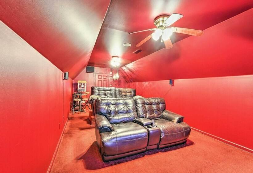 Victorian Hernando Home ~ 25 Miles To Memphis