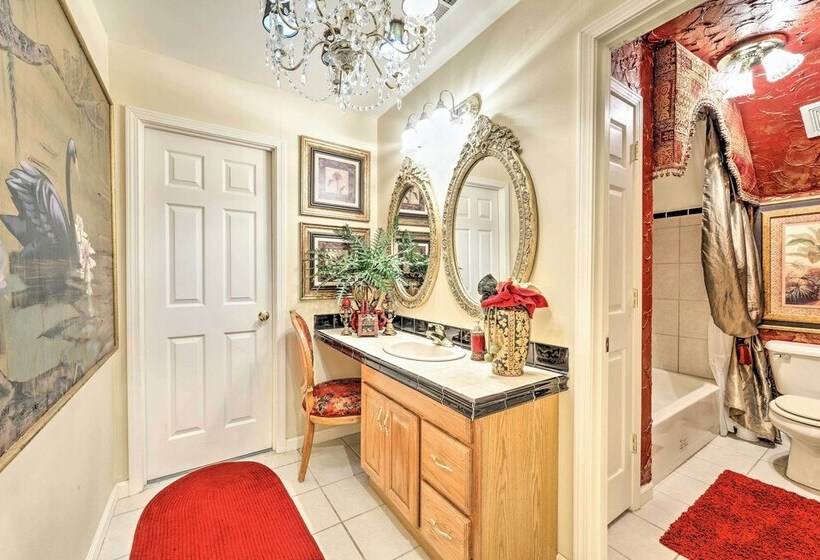 Victorian Hernando Home ~ 25 Miles To Memphis