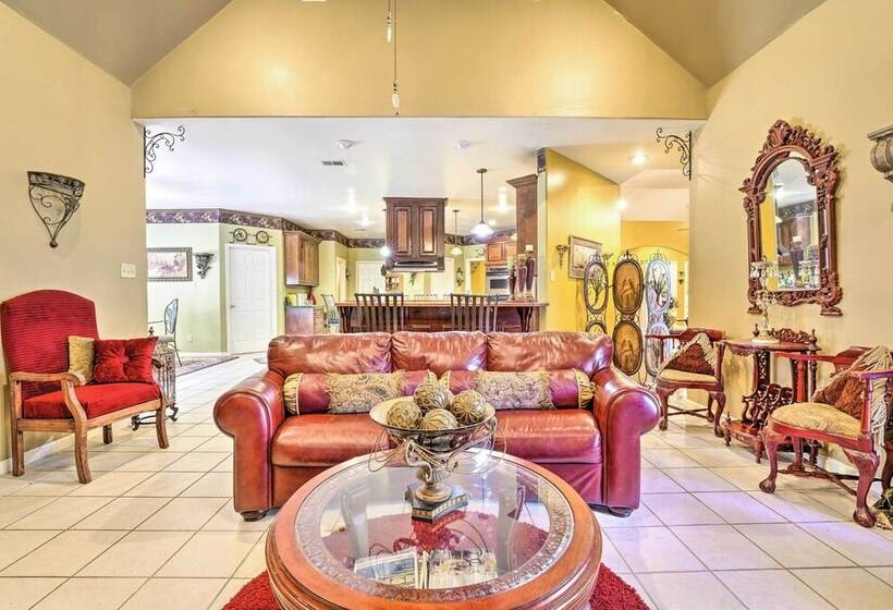 Victorian Hernando Home ~ 25 Miles To Memphis