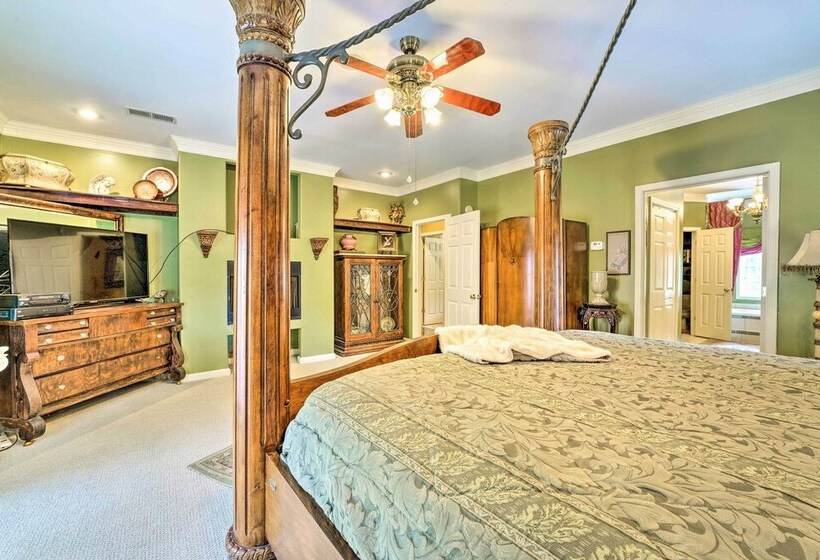 Victorian Hernando Home ~ 25 Miles To Memphis