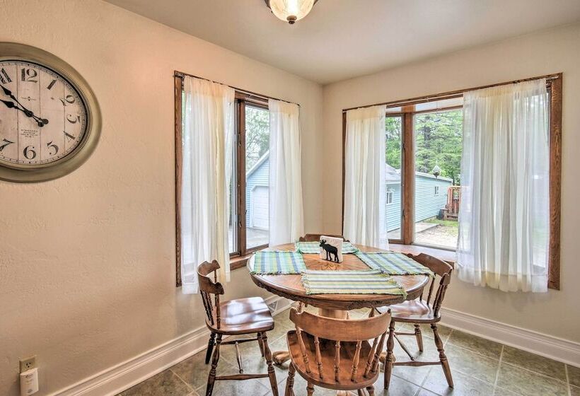 Walkable Lake Elkhart Apt: Dine, Shop, Swim!