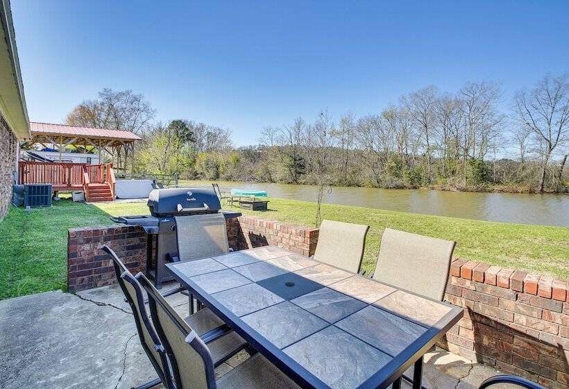 Waterfront Family Retreat W/ Fire Pit & Canoe