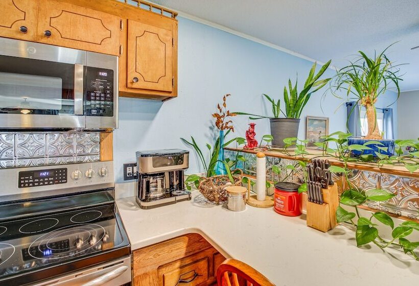 Waterfront Family Retreat W/ Fire Pit & Canoe