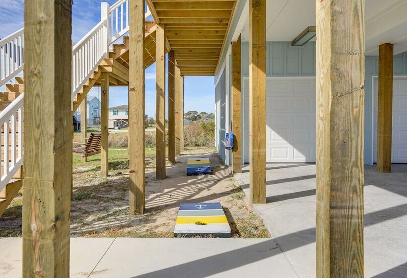 Waterfront Home W/ Sunset & Lighthouse Views
