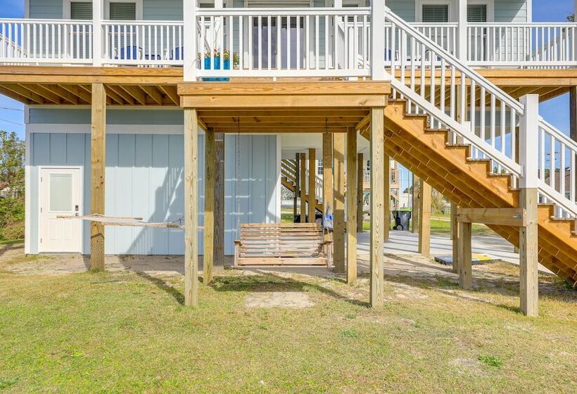 Waterfront Home W/ Sunset & Lighthouse Views