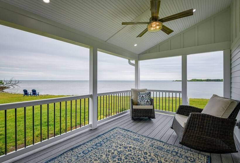Waterfront Maryland Vacation Home: Private Beach!