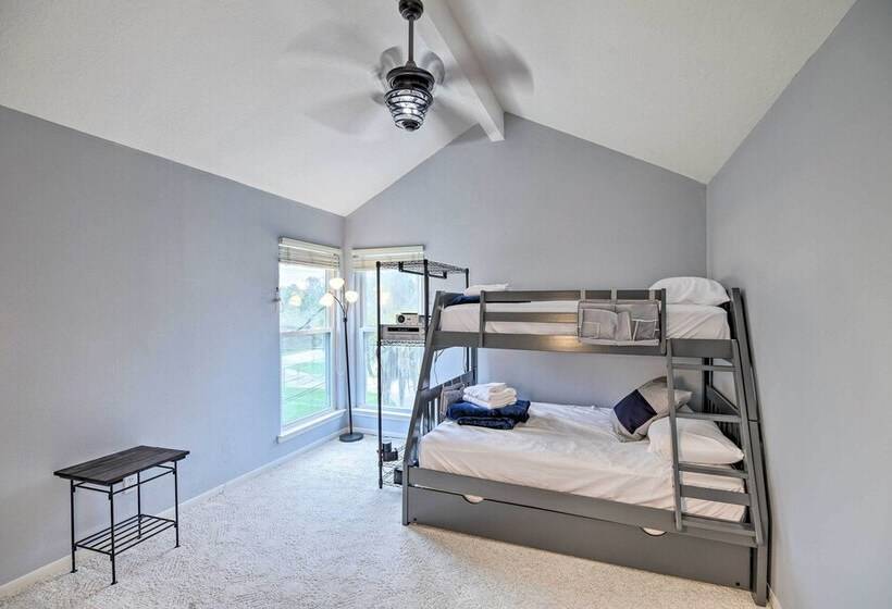 Waterfront San Jacinto River Home W/ Boat Slip!