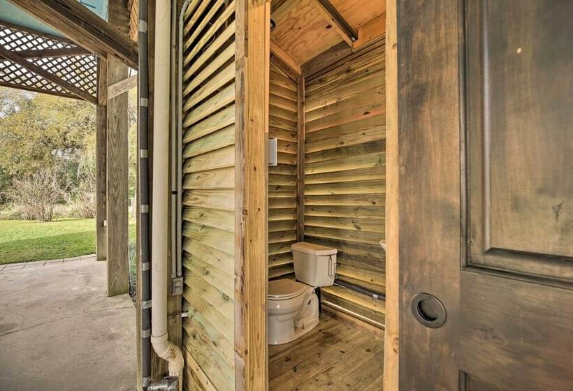 Waterfront San Jacinto River Home W/ Boat Slip!