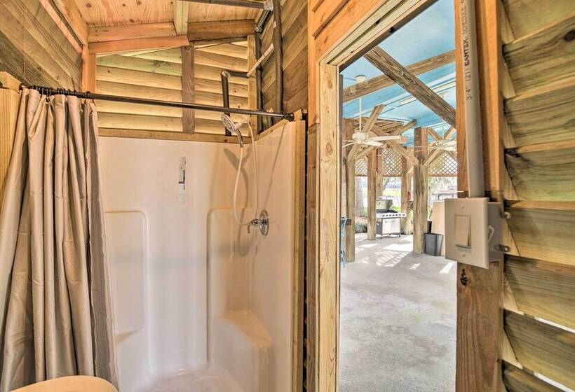 Waterfront San Jacinto River Home W/ Boat Slip!