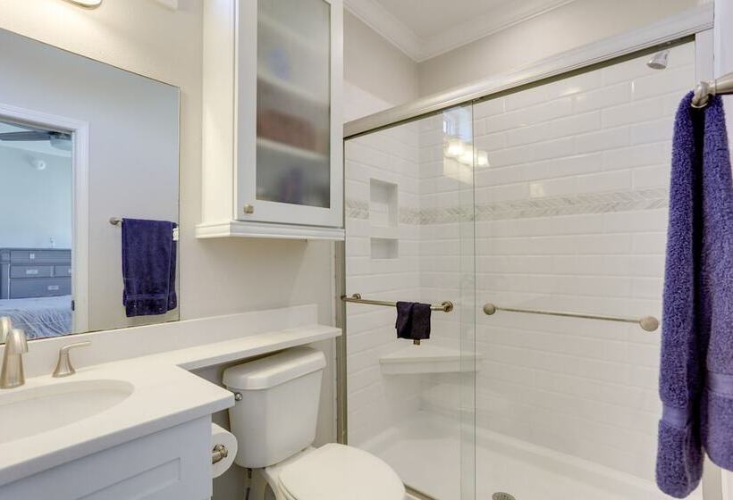 Waterside Jensen Beach Home W/ Marina Access!