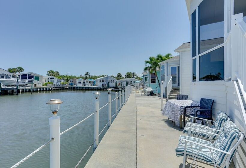 Waterside Jensen Beach Home W/ Marina Access!