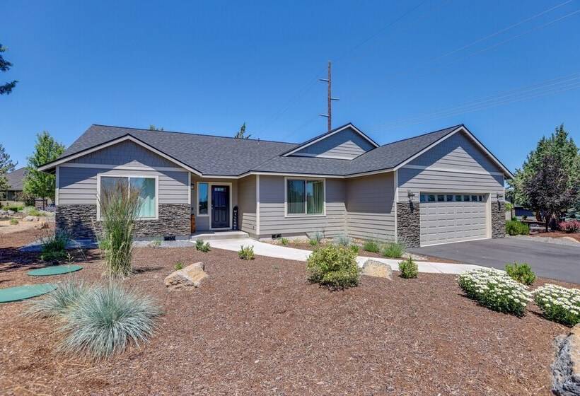 Welcoming Redmond Home W/ Grill, Near Trails!