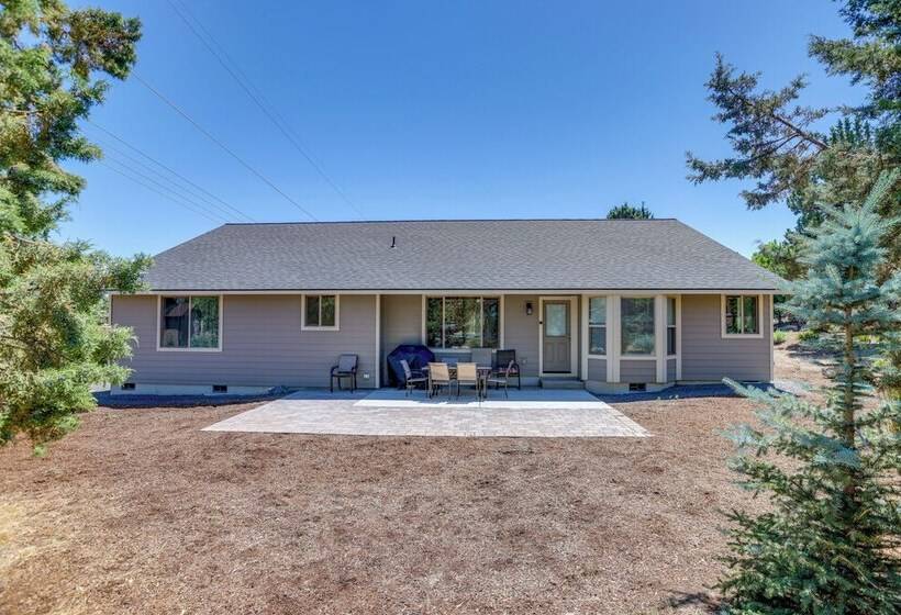 Welcoming Redmond Home W/ Grill, Near Trails!