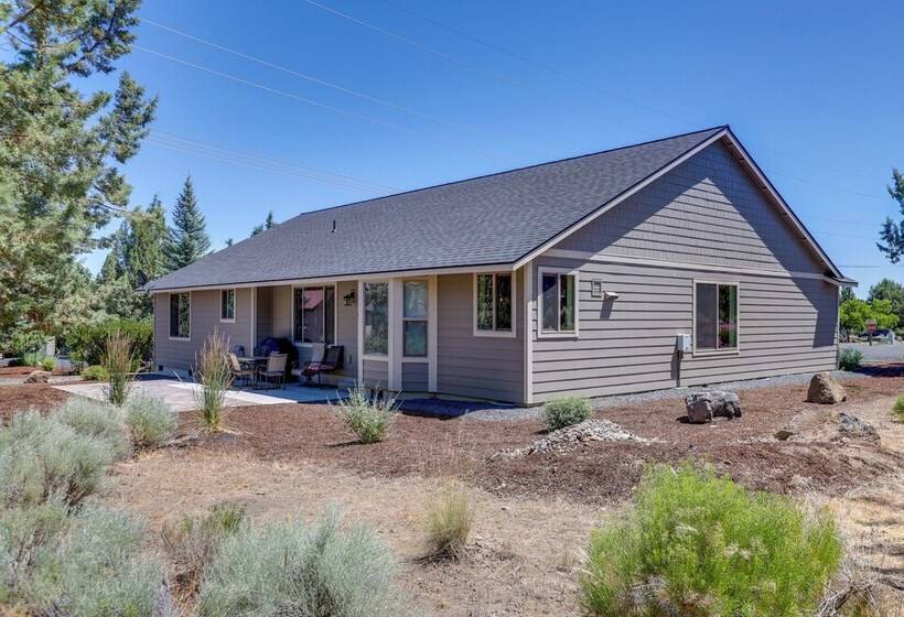 Welcoming Redmond Home W/ Grill, Near Trails!