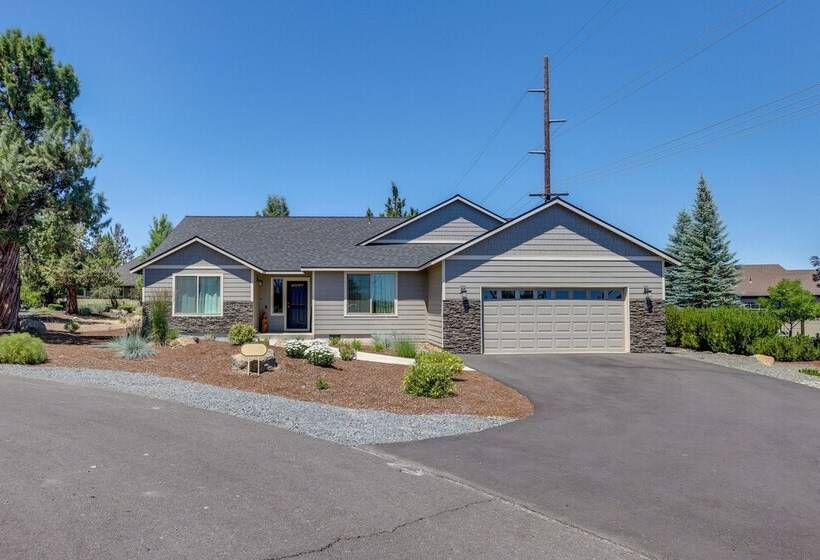 Welcoming Redmond Home W/ Grill, Near Trails!