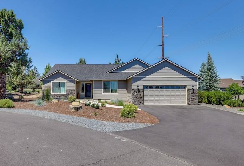 Welcoming Redmond Home W/ Grill, Near Trails!