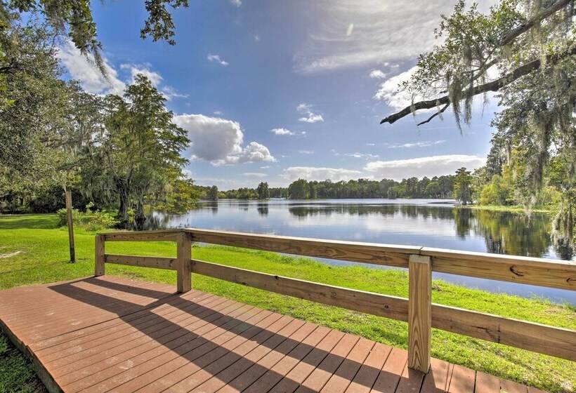 Well Appointed Tampa Home: 4 Mi To Usf Campus