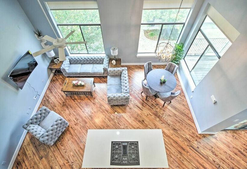 Well Appointed Houston Home: 1 Mile To Midtown!