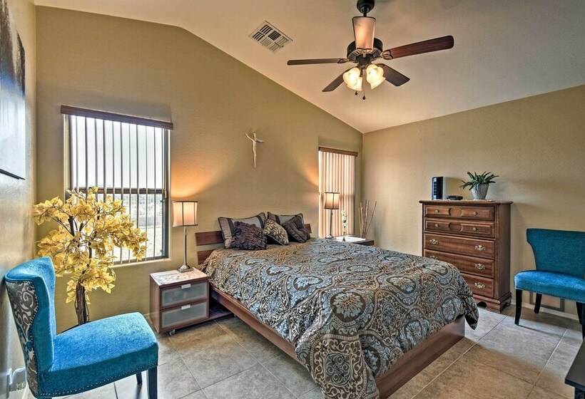 West Phoenix Home: Hike, Dine & Golf Nearby!