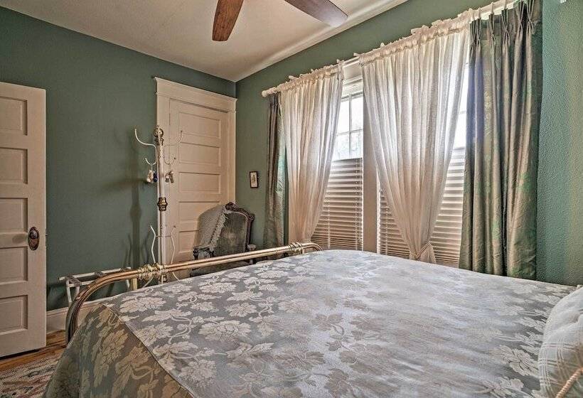 Wine Country Home With Yard; Walk To Downtown!