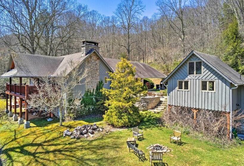 40 Acre Ski Retreat W/ Hot Tub In Banner Elk!