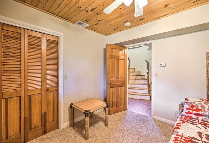 40 Acre Ski Retreat W/ Hot Tub In Banner Elk!