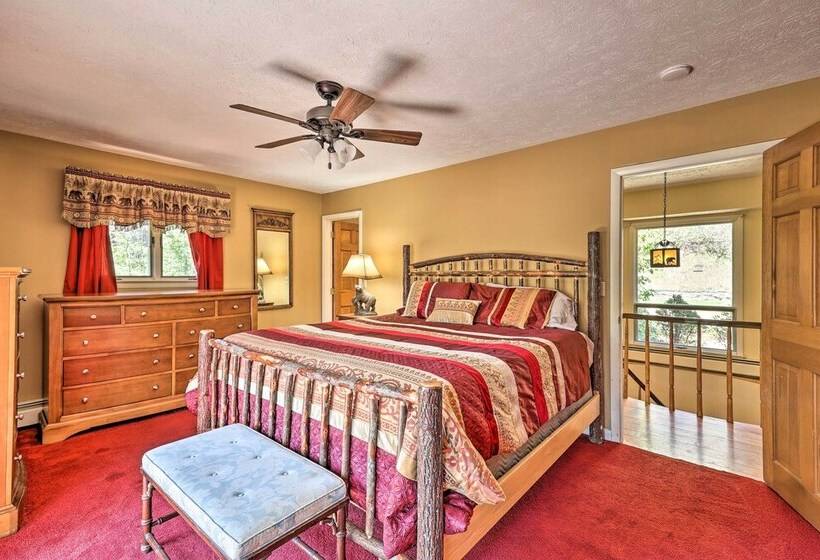 40 Acre Ski Retreat W/ Hot Tub In Banner Elk!