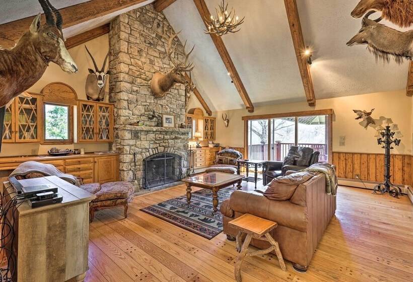 40 Acre Ski Retreat W/ Hot Tub In Banner Elk!