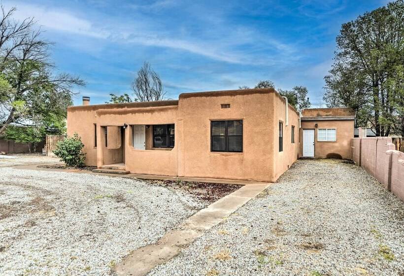 Adobe Albuquerque Home ~ 5 Mi To Old Town!