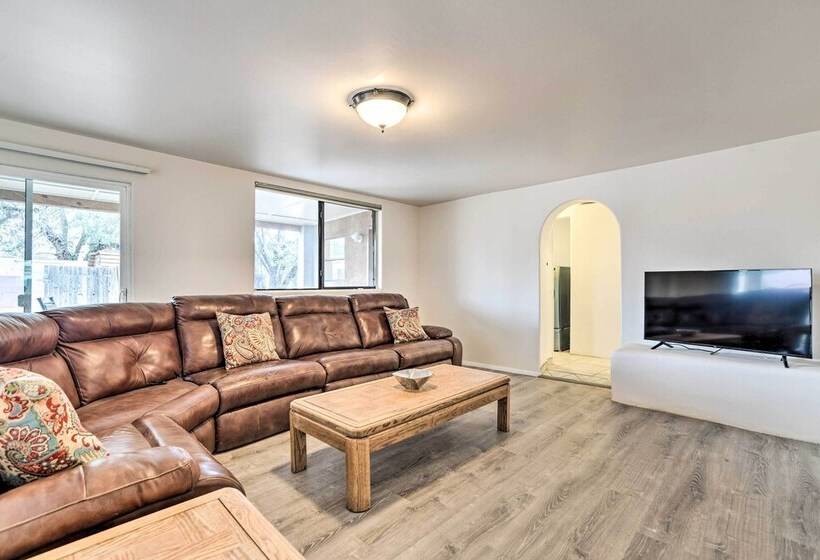 Adobe Albuquerque Home ~ 5 Mi To Old Town!