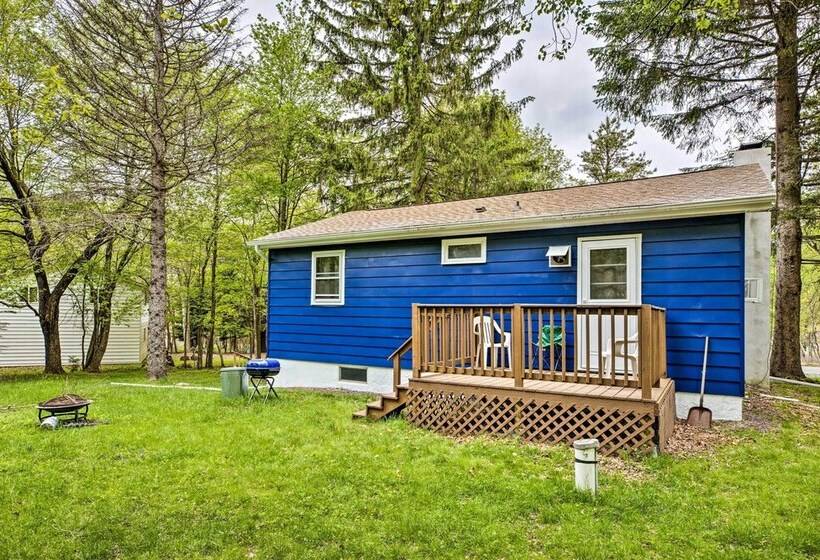 Albrightsville Retreat W/ Community Pool & Hot Tub