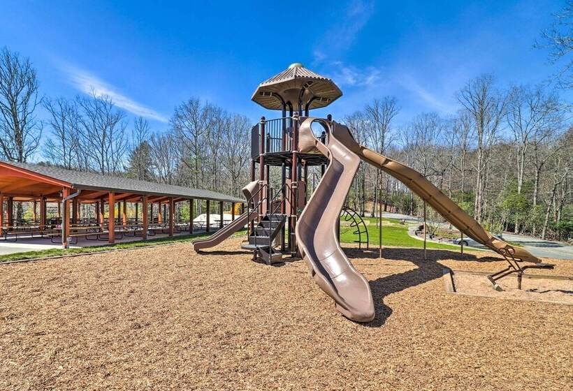 Amazing A Frame W/ Private Hiking + Amenities