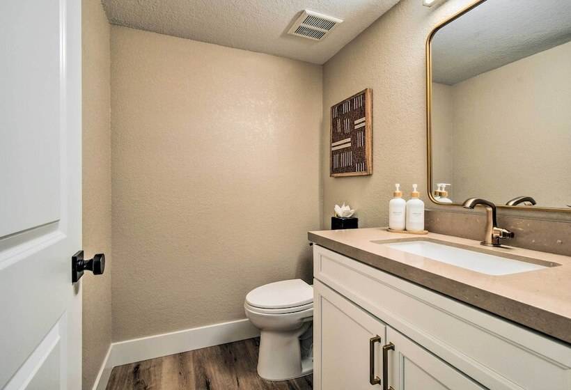 Arizona Family Retreat W/ Pool & Hot Tub!