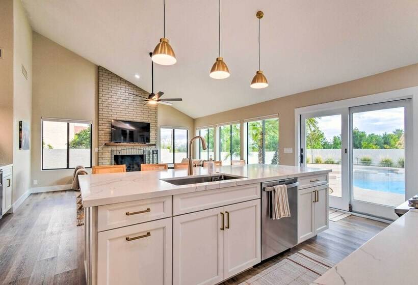 Arizona Family Retreat W/ Pool & Hot Tub!