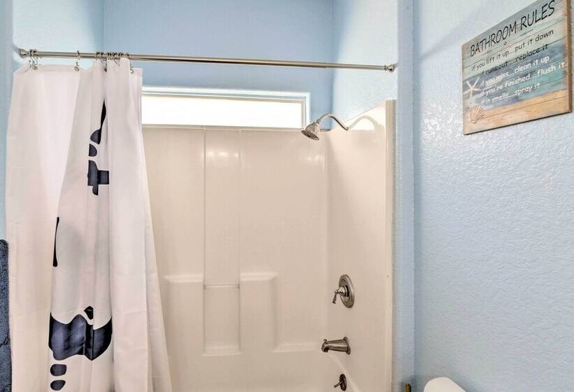 Bay City Home W/ Dock, Ocean Views + Access!