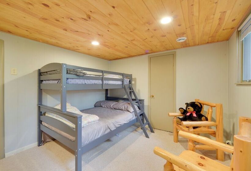 Beautiful Chetek Home W/ Prairie Lake Access!