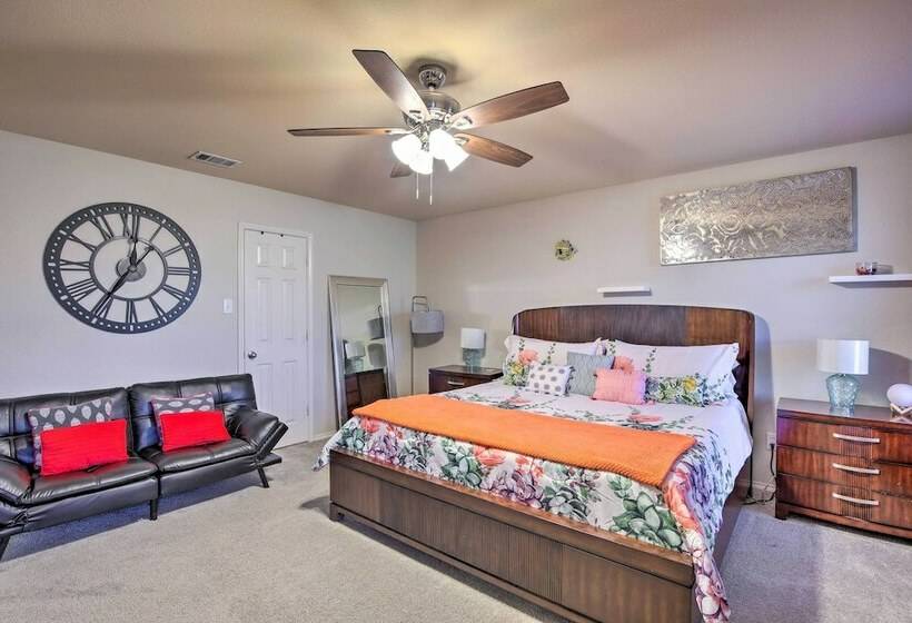 Beautiful Fate Home < 30 Mi To Dtwn Dallas!