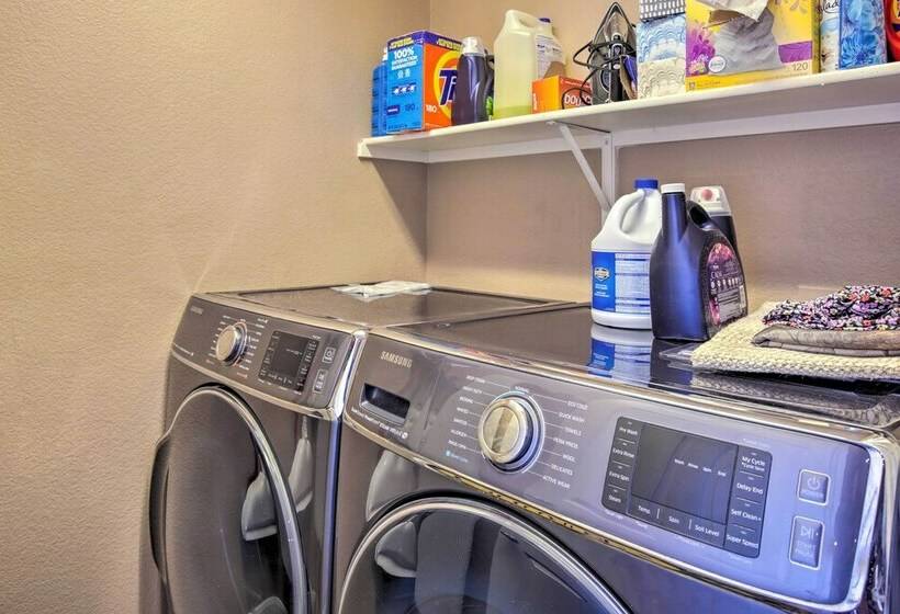 Beautiful Fate Home < 30 Mi To Dtwn Dallas!