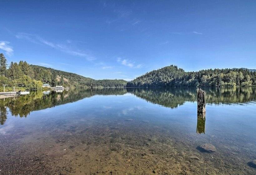 Beautiful Historic Home, Walk To Mineral Lake