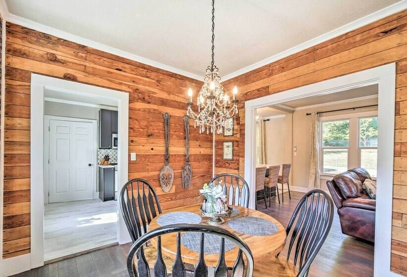 Beautiful Historic Home, Walk To Mineral Lake